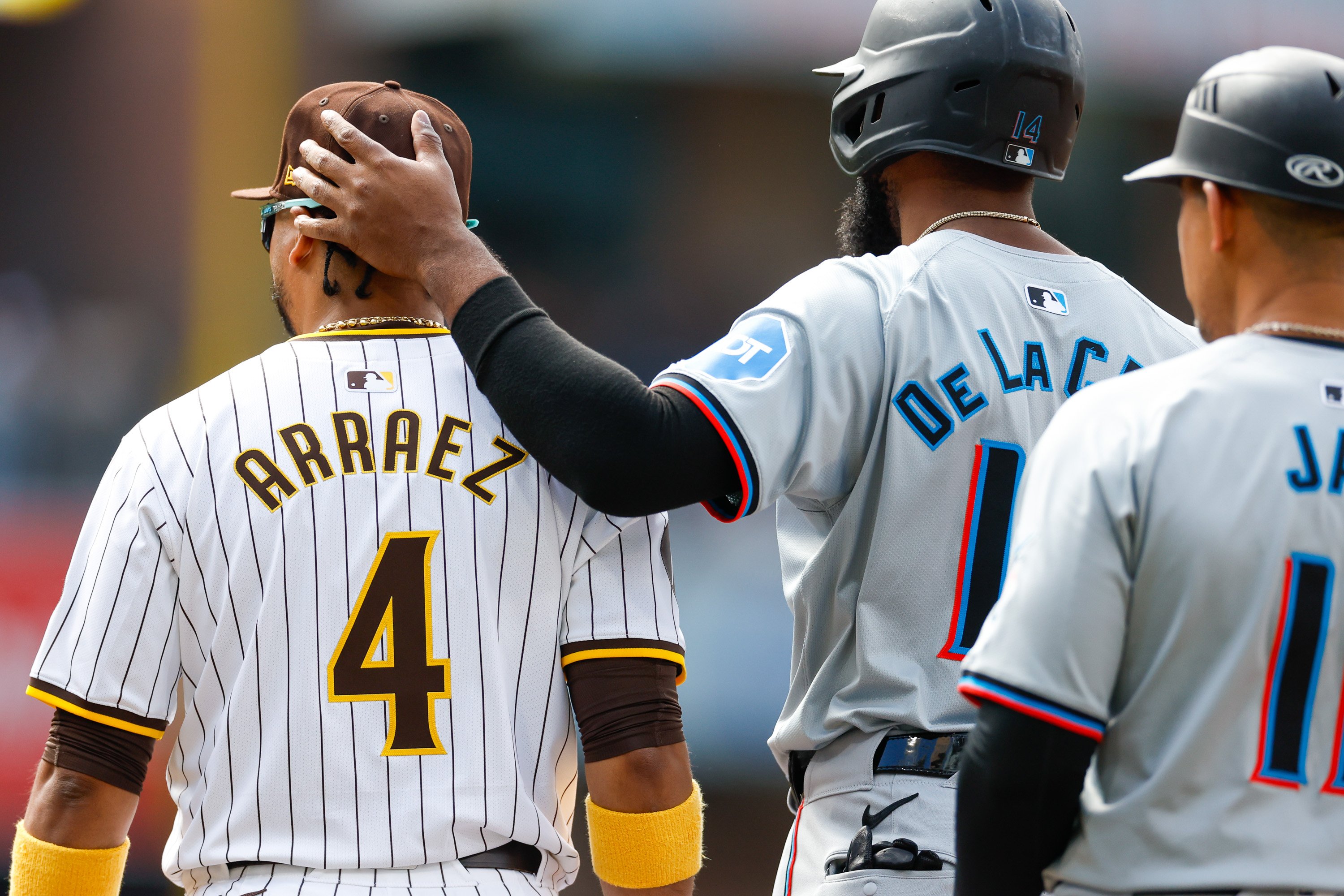Shockwaves In Mlb: Angel Hernandez Retires Unexpectedly - dxqyip4