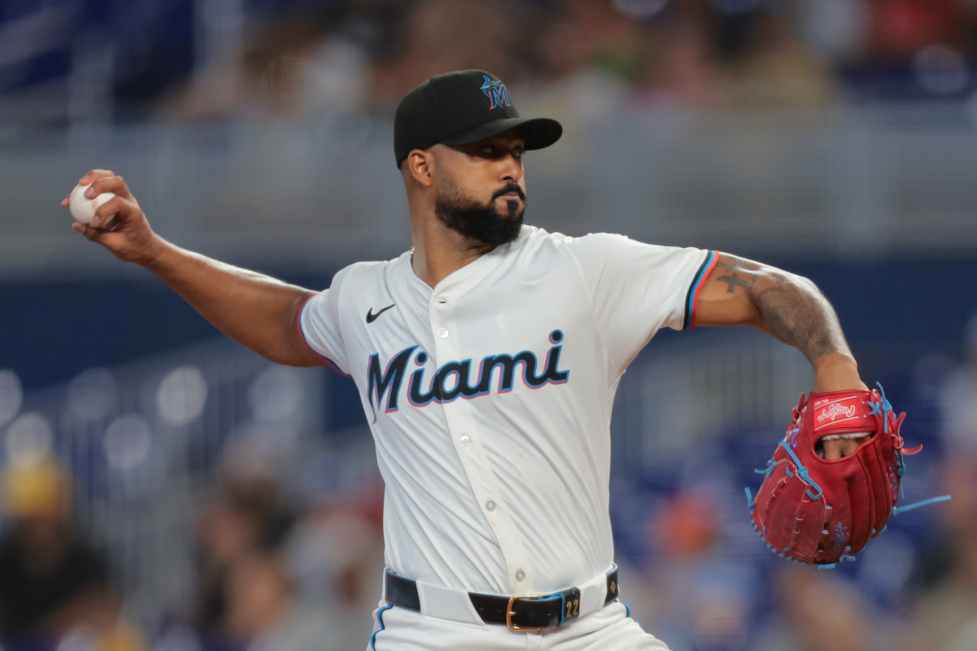Sandy shines in possible farewell start