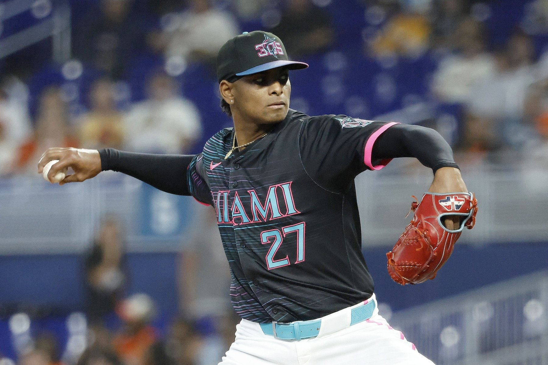 Would packaging reliever with Edward Cabrera get Cubs trade done?