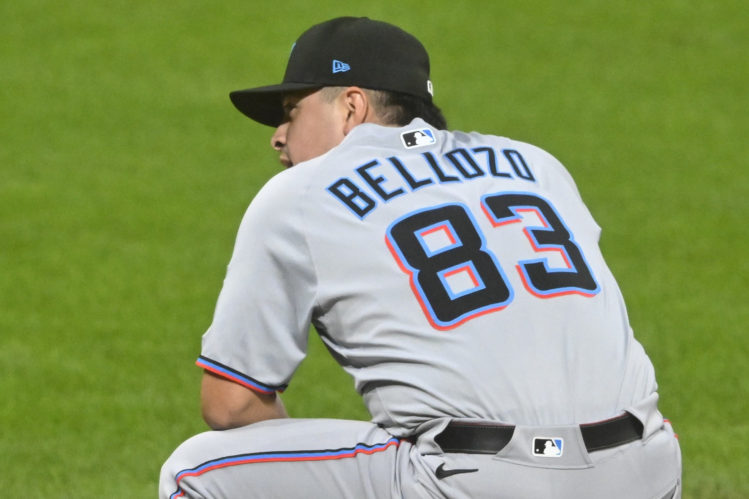 Offishial News: Reevaluating Valente Bellozo; Marlins part with Myles Lewis