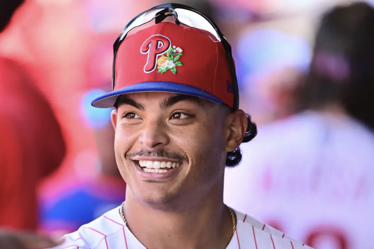 Phillies extend former Marlin Luzardo on $135 million deal