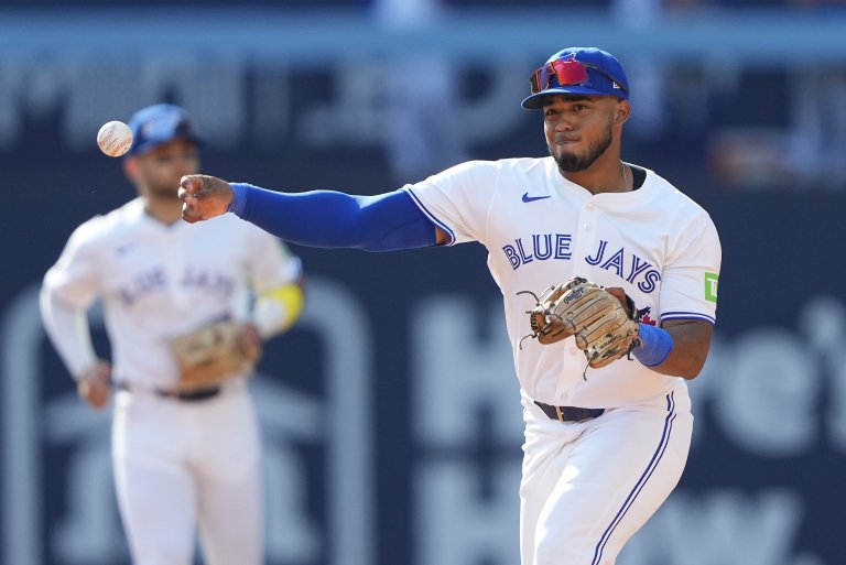 Marlins acquire Leo Jiménez from Toronto Blue Jays