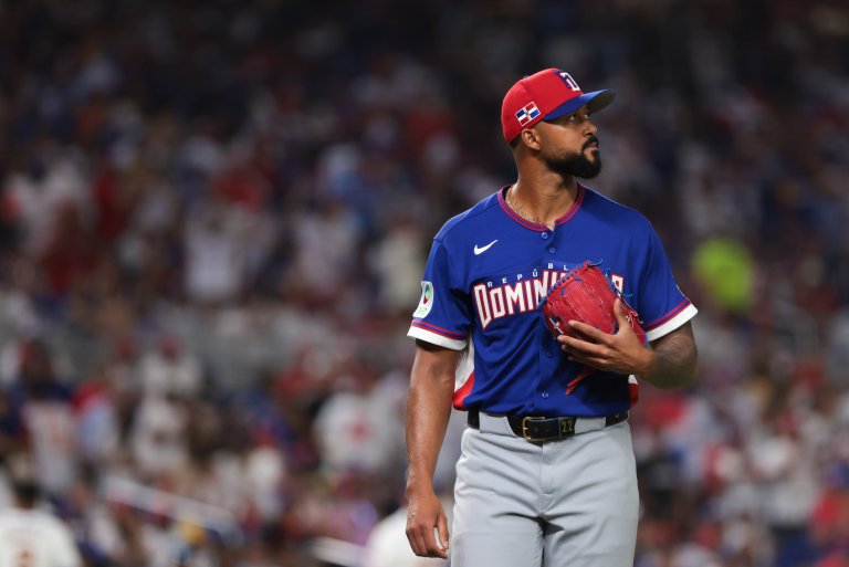 Lethal Dominican squad backs Marlins' ace, wins Pool D