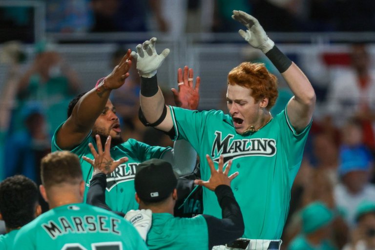 3 and Owen: Caissie's walk-off sends Miami to opening weekend sweep