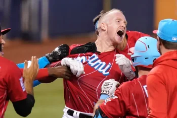 5-year Marliniversary: Cooper's walk-off blast lifts Marlins past Mets