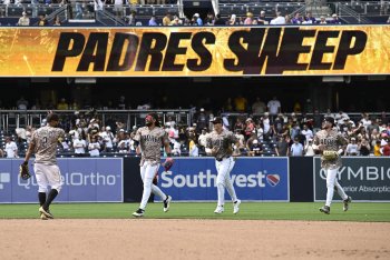 Marlins continue uninspired play, swept by Padres