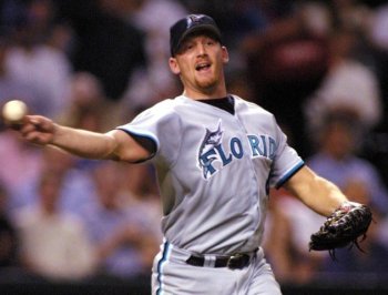 25-year Marliniversary: Fish score 10 unanswered to stun Expos in 6-run comeback